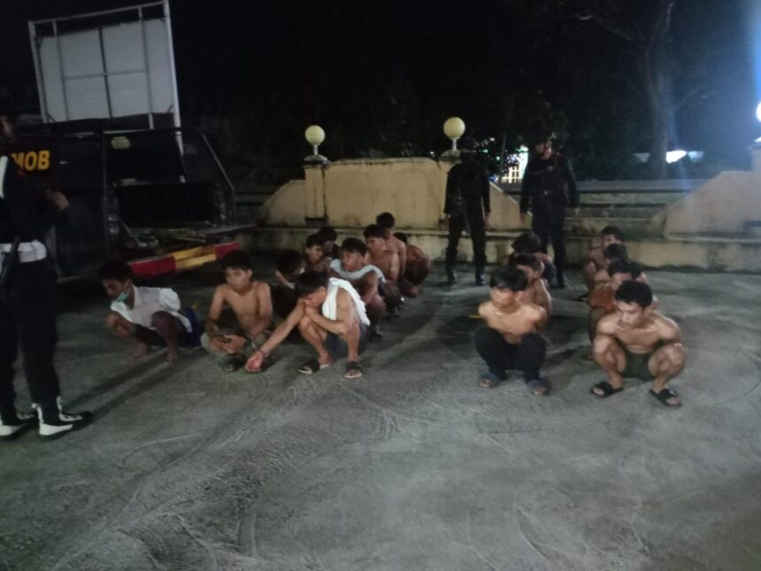 Tawuran di Bua dan Walenrang