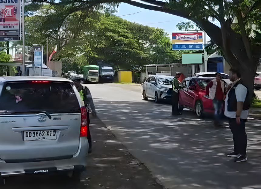 Panik Saat Razia Pajak Avanza Putih Kabur dan Nyaris Tabrak Polisi