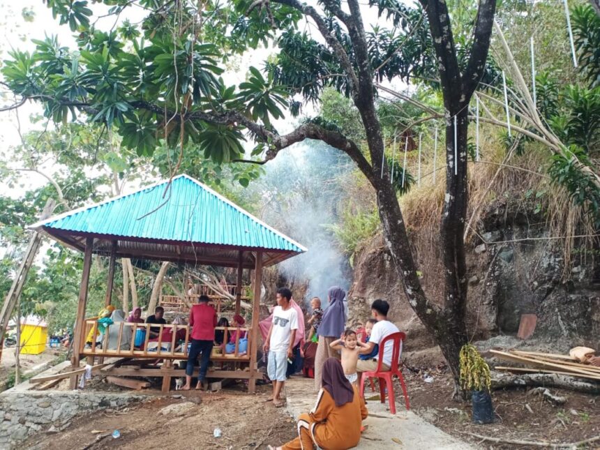 Wisata Batu Piak Larompong Kini Terbengkalai