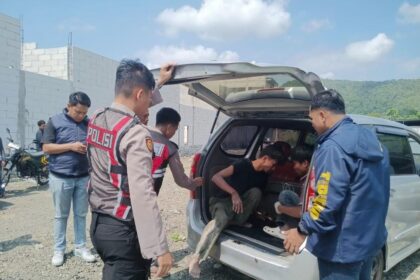 Pria Kepergok Curi Material Bangunan