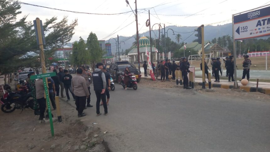 Bua Kembali Memanas! Tawuran Pecah Lagi, Motor Dibakar dan Satu Pemuda Terkena Busur