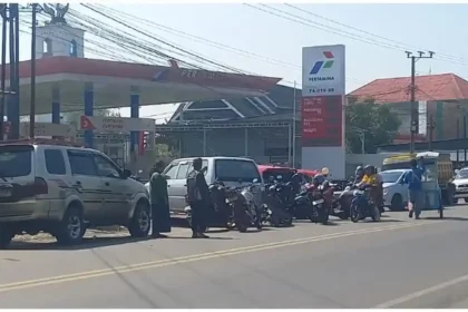 Tak Pakai Sistem Ganjil-Genap, Kendaraan Roda Empat di Luwu Cuma Bisa Isi BBM Maksimal Rp400 Ribu per Hari