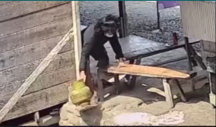 Terekam CCTV! Pemuda Gondrong Diduga Gondol LPG 3 Kg dari Kios Warga di Luwu